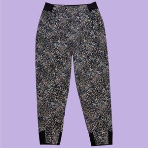 Athleta Treekie North Tapered Kinetic Abstract Joggers Size 16